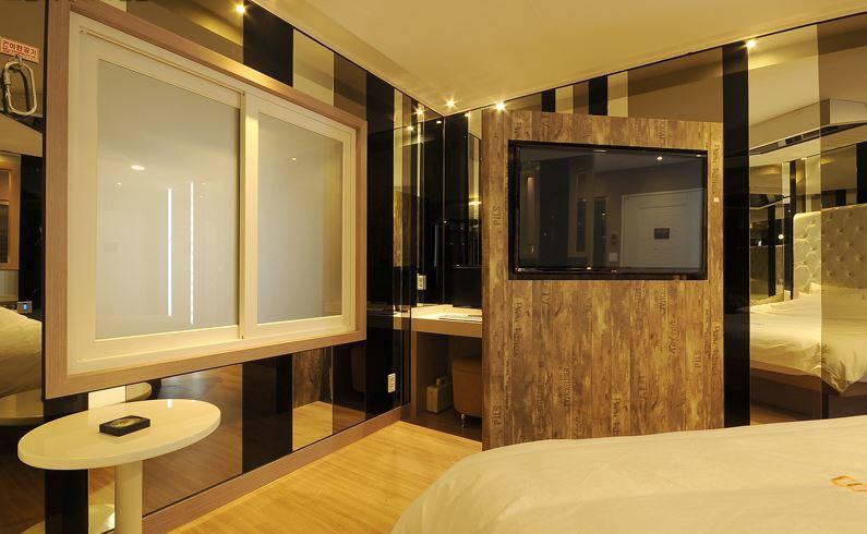 Songjeong Hotel 369 Пусан Екстериор снимка